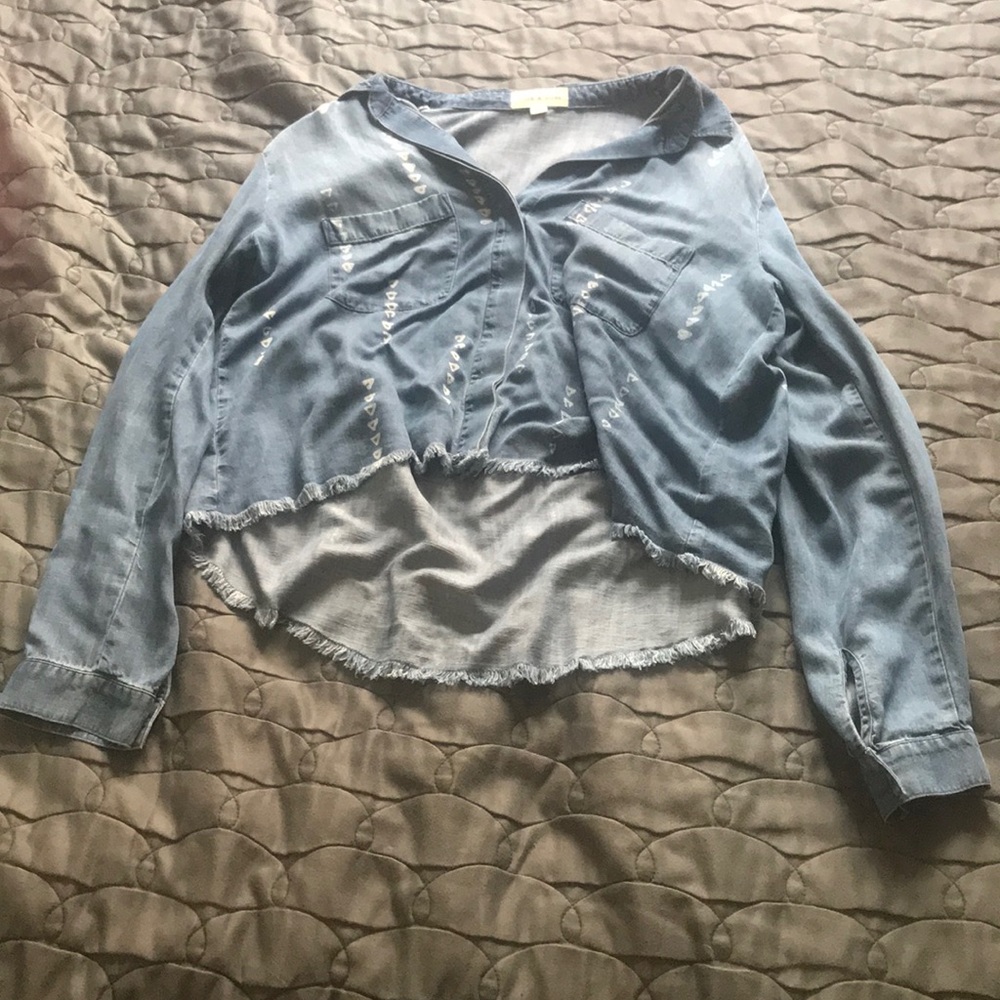Denim Cloth and Stone cropped front hi-lo shirt M